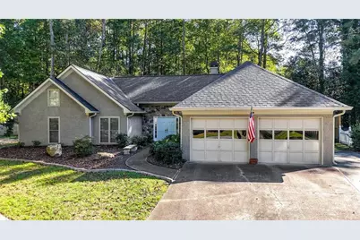 767 Edgewater Lane NW, Kennesaw, GA 30144 - Photo 1