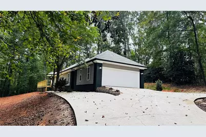 77 Lakeview Court, Jefferson, GA 30549 - Photo 1