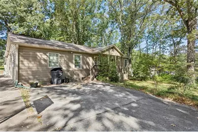 5800 Crabapple Drive SW, Mableton, GA 30126 - Photo 1