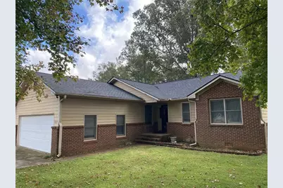 323 Lumpkin Street, Winder, GA 30680 - Photo 1