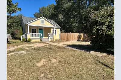 240 E 5th Avenue, Winder, GA 30680 - Photo 1