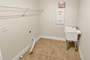 165 Durham Ests Dr, Sharpsburg, GA 30277 - Photo 18