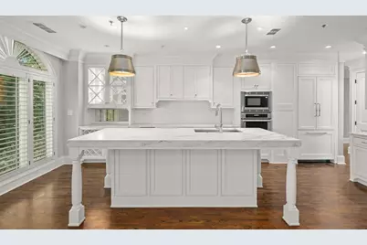 2960 S Pharr Court NW #N2, Atlanta, GA 30305 - Photo 1