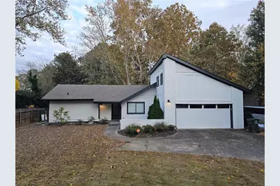 1052 Indian Hills Parkway, Marietta, GA 30068 - Photo 1