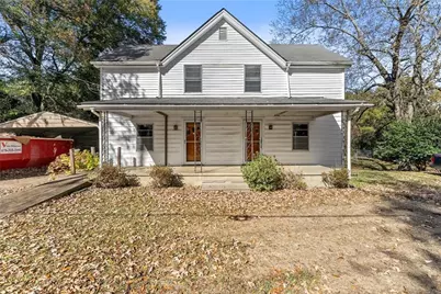 61 Myrtle Street SE, Gainesville, GA 30501 - Photo 1