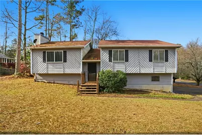 4899 Hawk Trail NE, Marietta, GA 30066 - Photo 1