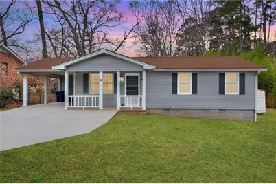 284 E 5th Avenue, Winder, GA 30680 - Photo 1