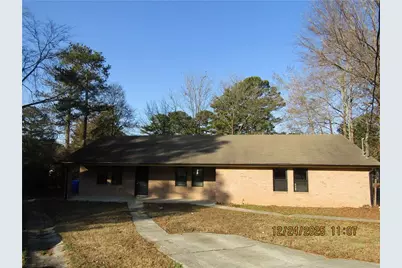 1635 Pinedale Circle, Conyers, GA 30012 - Photo 1