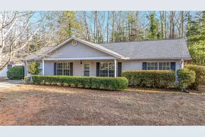 226 Chestnut Avenue, Demorest, GA 30535 - Photo 1