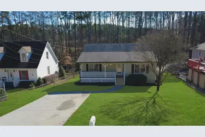 122 W South Street, Canton, GA 30114 - Photo 1