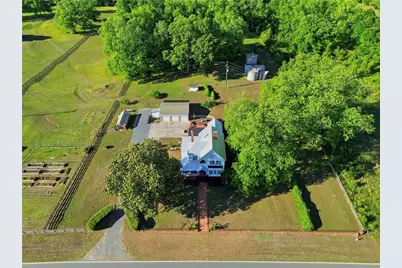 880 Johnstonville Road, Barnesville, GA 30204 - Photo 1