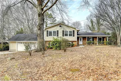 470 Rocky Creek Drive, Roswell, GA 30075 - Photo 1