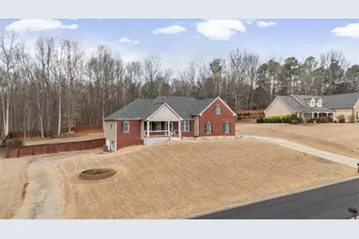 218 Thornhill Drive, Braselton, GA 30517 - Photo 1