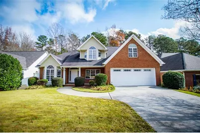 128 Manor Way, Carrollton, GA 30117 - Photo 1