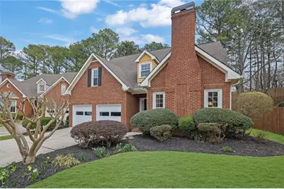 1543 Laurel Park Circle NE, Atlanta, GA 30329 - Photo 1