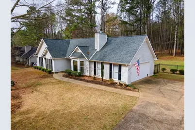 90 Jeb Stuart Drive, Newnan, GA 30265 - Photo 1