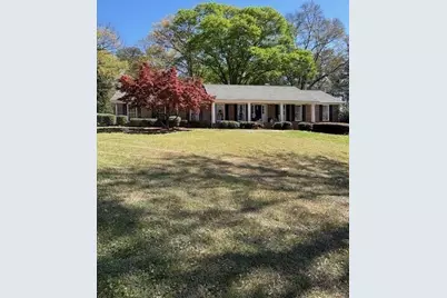462 Dogwood Drive NW, Lilburn, GA 30047 - Photo 1