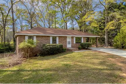104 W Reese Street, Monroe, GA 30655 - Photo 1