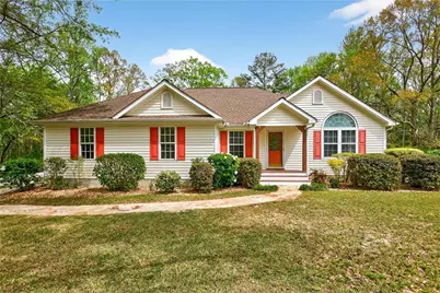 185 Lowell Drive, Sharpsburg, GA 30277 - Photo 1