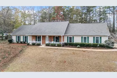 113 Colonial Ct, Lagrange, GA 30240 - Photo 1
