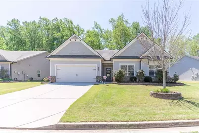 1079 Kingswood Way, Hoschton, GA 30548 - Photo 1