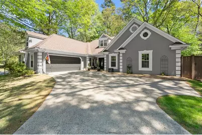 950 Laurel Springs SW, Marietta, GA 30064 - Photo 1