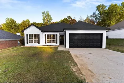10322 Deep Creek Cv, Union City, GA 30291 - Photo 1