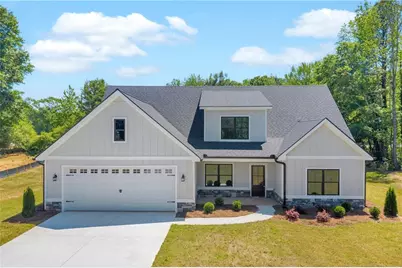 89 Huntington Drive, Lavonia, GA 30553 - Photo 1