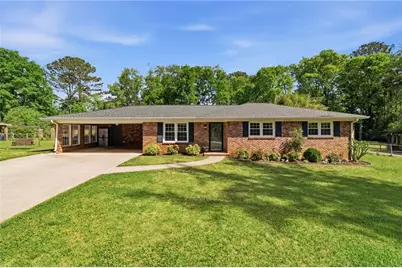 915 Pine Manor, Marietta, GA 30066 - Photo 1