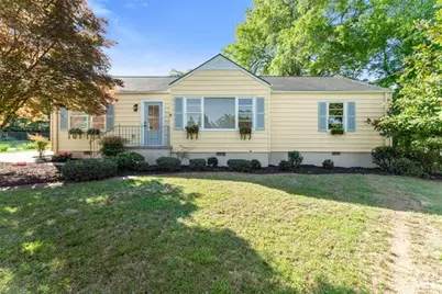 1317 NW North Enota Avenue NW, Gainesville, GA 30501 - Photo 1