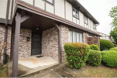 1196 Ashborough Drive #J, Marietta, GA 30067 - Photo 1