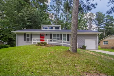 2466 Fairway Circle SW, Atlanta, GA 30331 - Photo 1