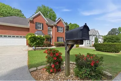 139 Clubhouse Drive NW, Kennesaw, GA 30144 - Photo 1