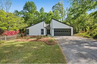 5985 Bayside Drive NW, Acworth, GA 30101 - Photo 1