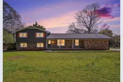 8832 Twin Oaks Drive, Jonesboro, GA 30236 - Photo 1