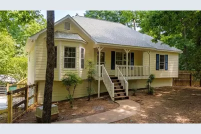 623 Peachtree Drive SE, White, GA 30184 - Photo 1