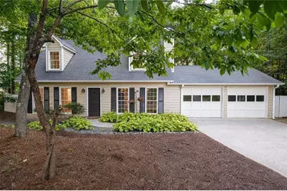 4905 Raven Way NE, Marietta, GA 30066 - Photo 1