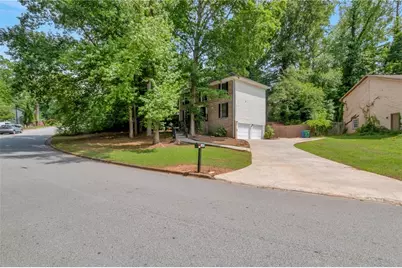 1449 Golf Link Drive, Stone Mountain, GA 30088 - Photo 1