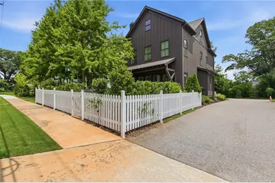 2769 Matthews Street SE, Smyrna, GA 30080 - Photo 1