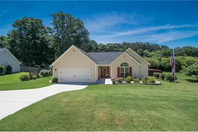 535 Embassy Walk, Winder, GA 30680 - Photo 1