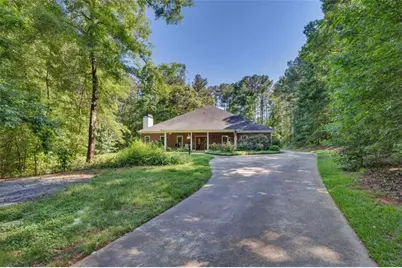 190 Oak Hill Circle, Covington, GA 30016 - Photo 1