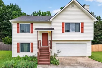 5285 Hillcrest Glenn Drive, Sugar Hill, GA 30518 - Photo 1