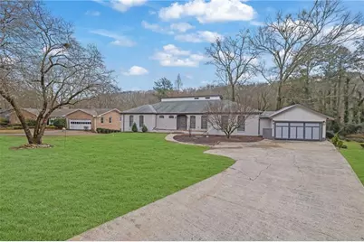 9785 La View Circle, Roswell, GA 30075 - Photo 1