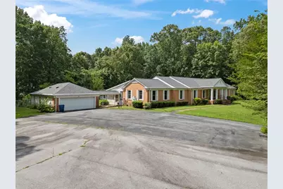 291 E Memorial Drive, Dallas, GA 30132 - Photo 1