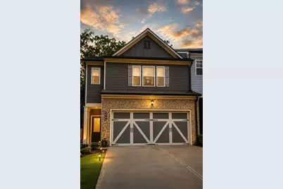 5649 Overview Drive, Flowery Branch, GA 30542 - Photo 1