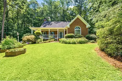 196 Roe Hampton Lane, Stone Mountain, GA 30087 - Photo 1