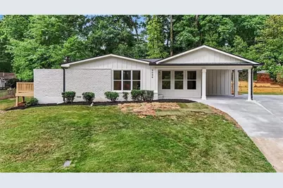 2098 Dundee Drive SE, Smyrna, GA 30080 - Photo 1