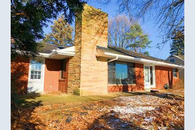 332 Fort Couch Rd Pittsburgh Pa 15241 Mls 1430867 Coldwell