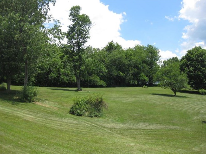 100 Grandview Hts, Rices Landing, PA 15357-2188
