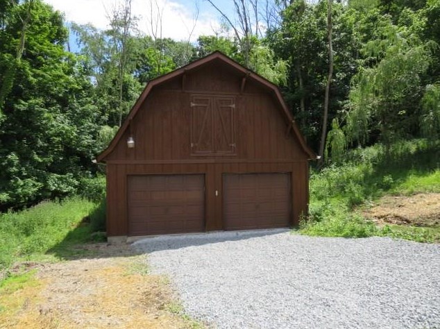 625 Cove Rd, Washington, PA 15301-9205